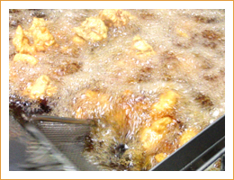 ����g����g���Ă���l�q